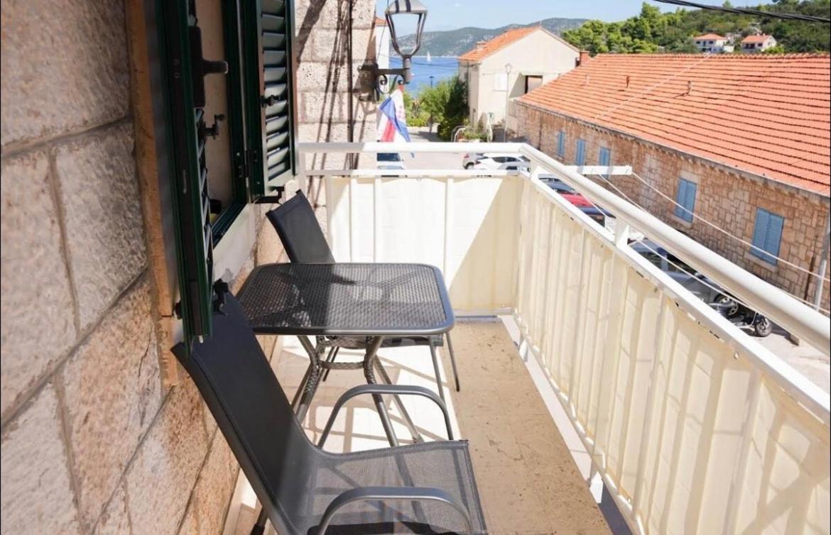 Apartmani Antonia Račišće Esterno foto