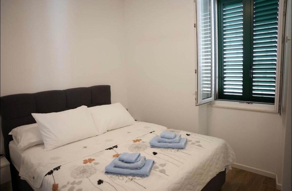 Apartmani Antonia Račišće Esterno foto