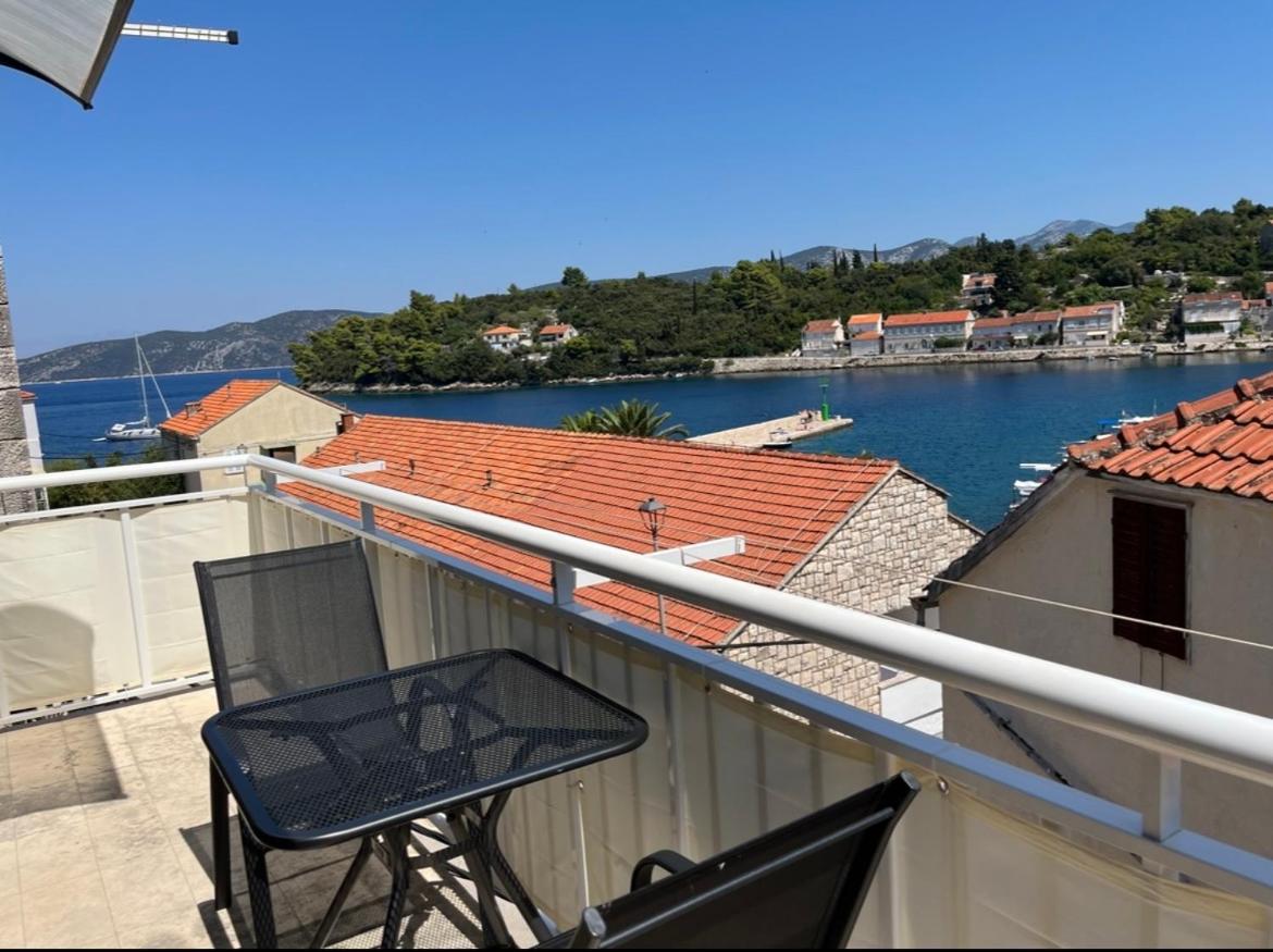 Apartmani Antonia Račišće Esterno foto